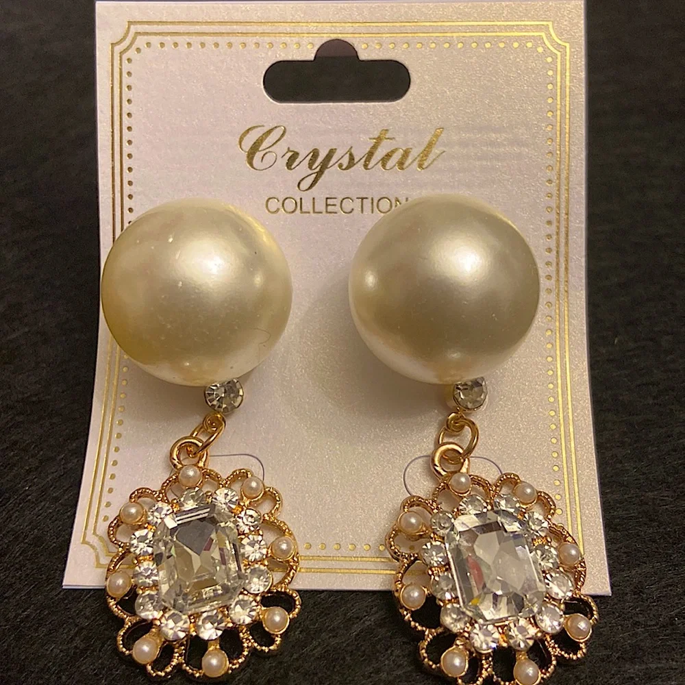 Crystal Collection Set of Two Pearls and Square Clear Stone Setting Earrings - Picture 1 of 2